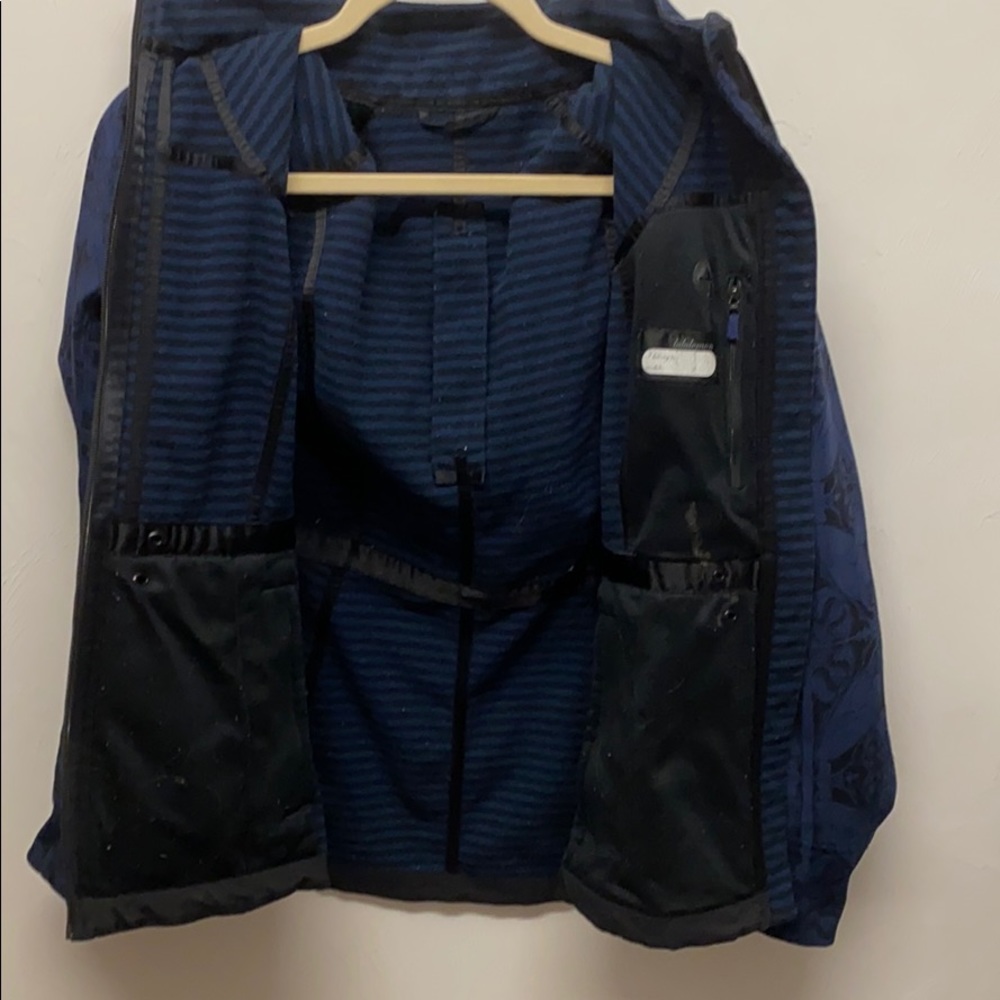 Lululemon Flowered Navy Patterned Jacket - image 2